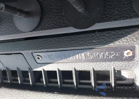 2017 Jeep Wrangler Unlimited Sport 4X4 from USA, damaged, VIN 1C4BJWDG7HL540052